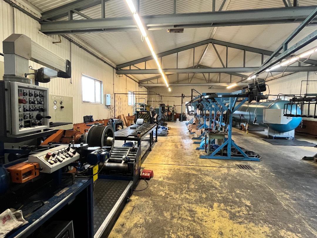 Retreader Melbourne Romanian Retreader Selling Truck Tyre Retreading Equipment | Retreading ...